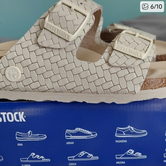 Birkenstock Arizona Rivet Logo Sandals in Cream Womens Size 5 EU36 NWT - Picture 9 of 16